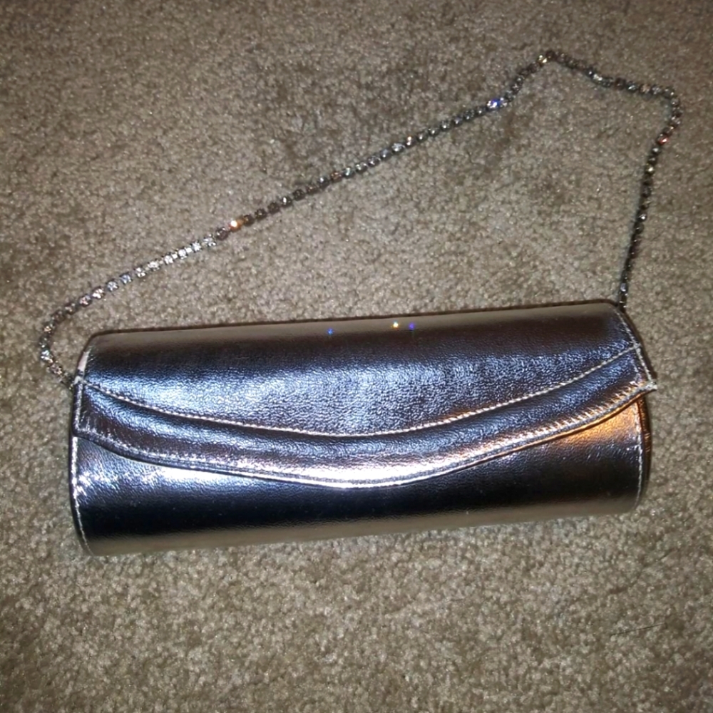 silver stone strap vintage clutch